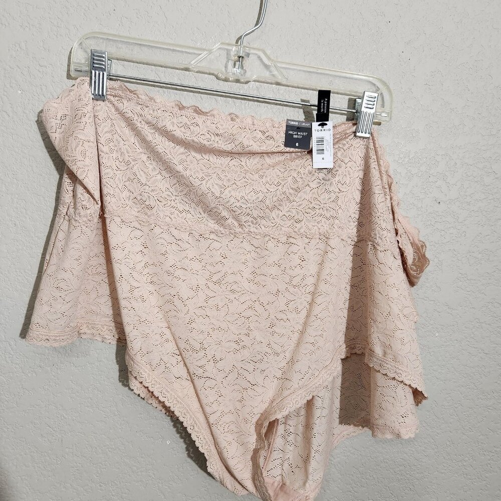 Torrid Curve Panties Womens 6 Plus Size Blush Pink High Waist Lace Brief NWT